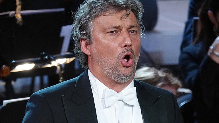 Αποθέωση για τον Γιόνας Κάουφμαν στο Ηρώδειο