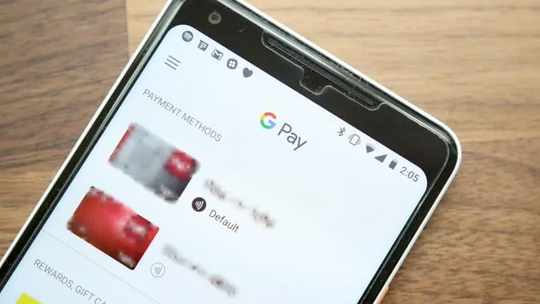 Το Google Pay που μετατρέπει το κινητό τηλέφωνο σε πορτοφόλι διαθέσιμο και στην Ελλάδα