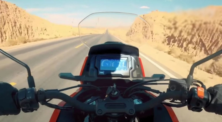 Ψηφιακή οθόνη LCD και ψηλή ζελατίνα για καλύτερη κάλυψη από τον αέρα.