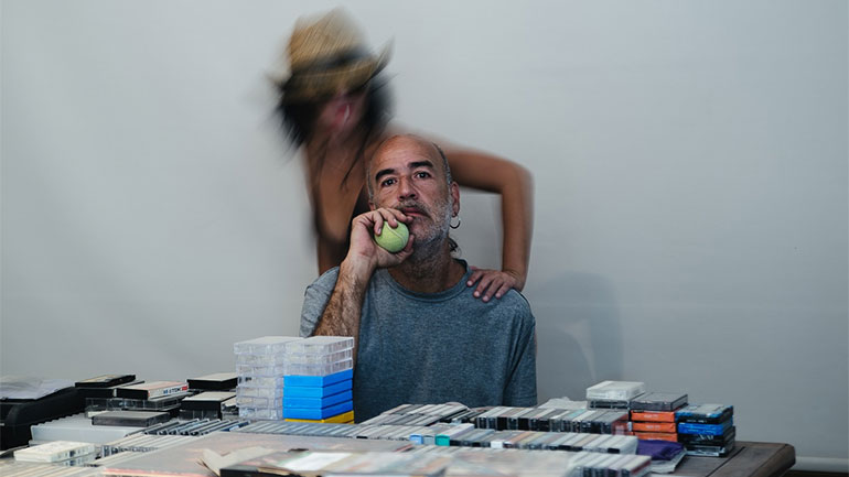 Το Θέατρο Τ ανοίγει αυλαία με την performance «Dogman – Το αδέσποτο παιδί»