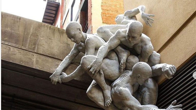 «Contra Fuerte», εγκατάσταση του Miguel Horn σε πεζογέφυρα στη Φιλαδέλφεια