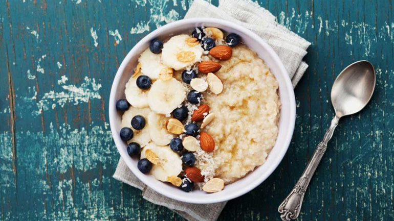 Τι πρέπει να τρώτε το πρωί αν θέλετε να χάσετε κιλά