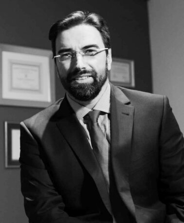 Δρ. Γεώργιος Βασταρδής, MD, PhD, Χειρουργό Σπονδυλικής Στήλης,