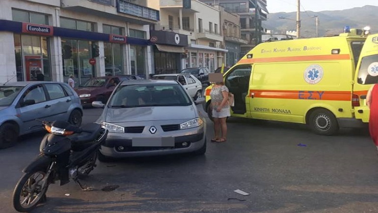 Καλαμάτα: Τροχαίο με τραυματισμό μοτοσικλετιστή στο παλιό ΚΤΕΛ