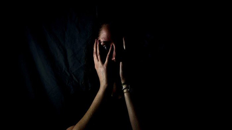 Τρόμος για 18χρονη που δέχτηκε επίθεση με χημικό υγρό στην Κίσαμο Χανίων