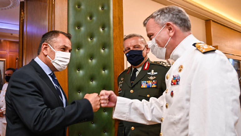 Συνάντηση του ΥΕΘΑ Ν. Παναγιωτόπουλου με τον πρόεδρο της Στρατιωτικής Επιτροπής του ΝΑΤΟ
