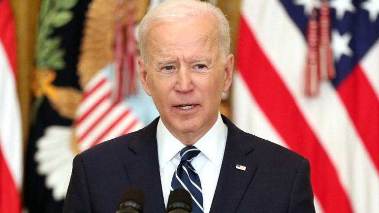 Δημοσκόπηση: Μειώνεται η δημοτικότητα του Μπάιντεν