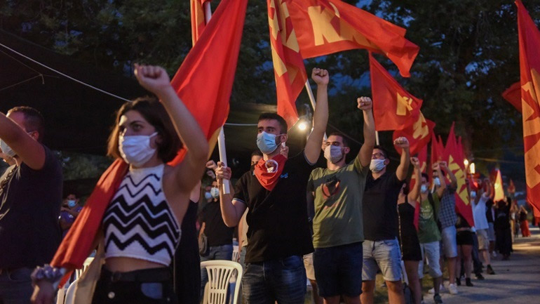 ΚΝΕ: Η κυβέρνηση αγνοεί τα αιτήματα φοιτητών, καθηγητών και εργαζόμενων για την ασφαλή λειτουργία των ΑΕΙ