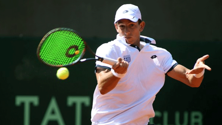 Davis Cup: Το πάλεψε αλλά ηττήθηκε ο Περβολαράκης