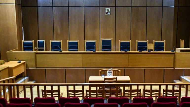 Παρατυπίες στις εκλογές του συλλόγου καταγγέλλουν οι συμβολαιογράφοι Παρατυπίες στις εκλογές του συλλόγου καταγγέλλουν οι συμβολαιογράφοι