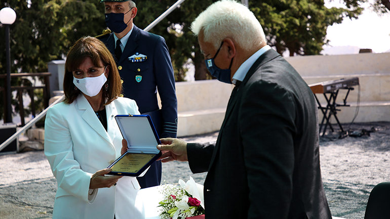 Επίτιμη δημότης Βιάννου η Κ. Σακελλαροπούλου: Τα θύματα και οι γυναίκες κράτησαν ζωντανή τη μνήμη της αντίστασης