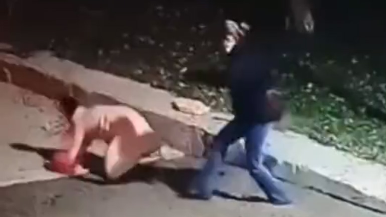 Δύο απρόσεκτες κυρίες