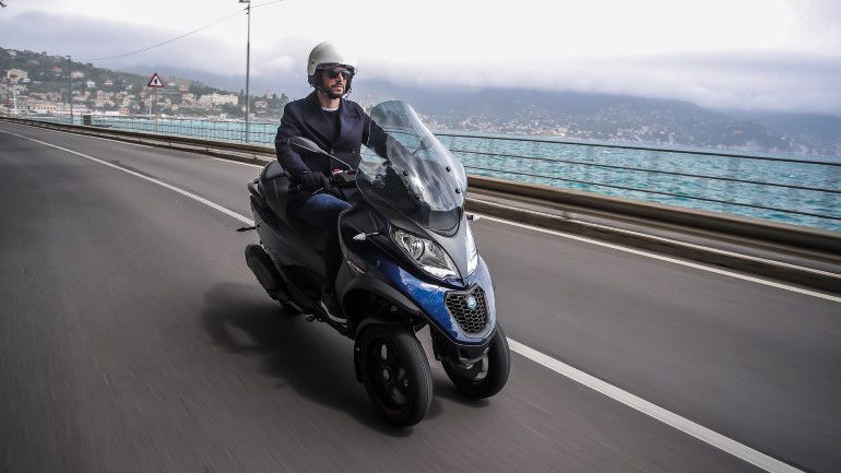 Πρόστιμο 1.500.000€ στην Peugeot Motorcycles για παράνομη αντιγραφή του Piaggio MP3