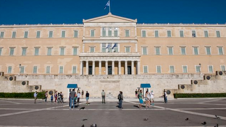 Προσοχή στην οικονομία το επόμενο διάστημα συνιστά το Γραφείο Προυπολογισμού της Βουλής