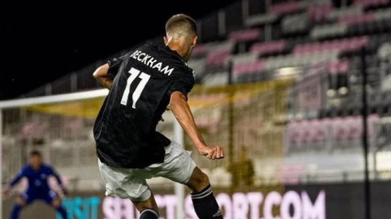 Έκανε το επαγγελματικό του ντεμπούτο ο γιος του Ντέιβιντ Μπέκαμ