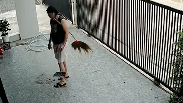 Ποιος πήρε την σκούπα;