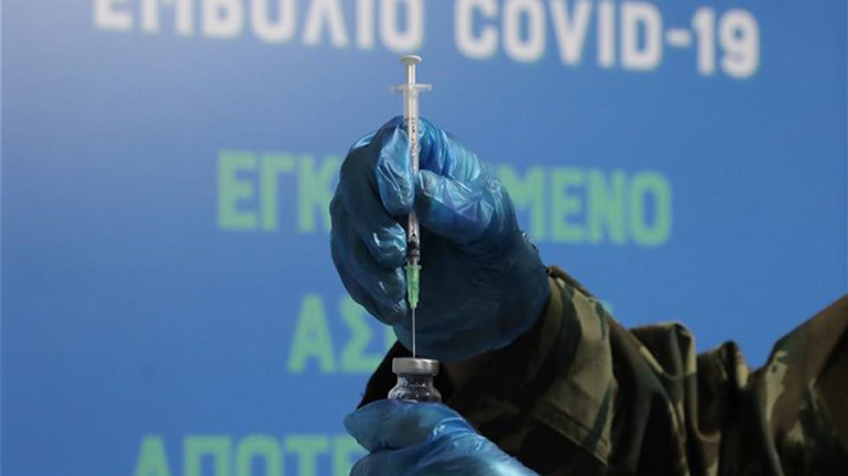 Στην αντεπίθεση οι υγειονομικοί κατά του υποχρεωτικού εμβολιασμού μετά την απόφαση του ΕΔΑΔ