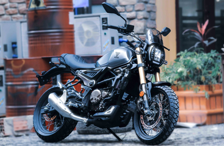 Με διαφορά το πιο όμορφο μοντέλο της Voge, το 300ACX.