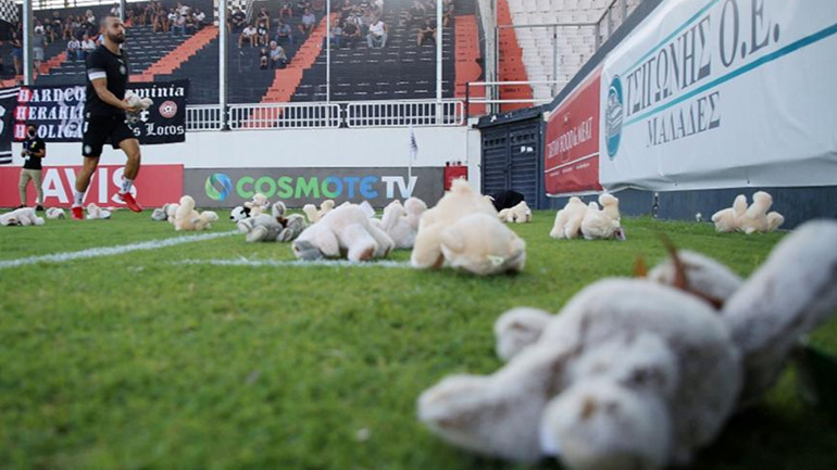 ΟΦΗ: «Έβρεξε»… κουκλάκια για καλό σκοπό στο «Θ. Βαρδινογιάννης»