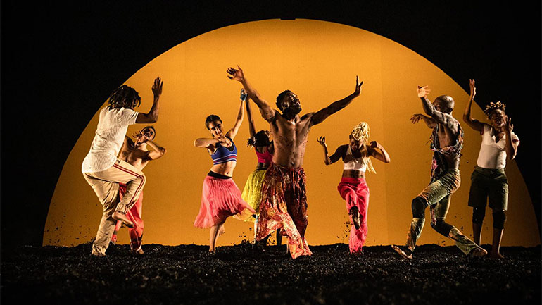 «Wakat»: Μια παράσταση χορού του Serge Aimé Coulibaly εμπνευσμένη από την αφρικανική ήπειρο στην Πειραιώς 260