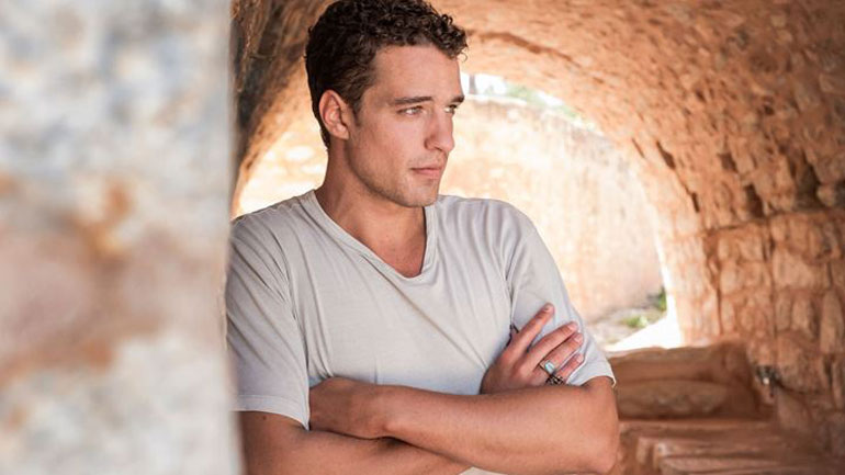 Η Γη της Ελιάς: Μια τυχαία συνάντηση της Βασιλικής και του Φίλιππου θα έχει απρόσμενη εξέλιξη