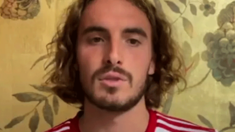 Ο Στέφανος Τσιτσιπάς μίλησε στα ρώσικα για να τιμήσει τον παππού του