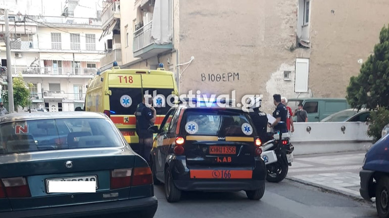 Θεσσαλονίκη: Νεκρός ο άνδρας που έπεσε από δεύτερο όροφο πολυκατοικίας Θεσσαλονίκη: Νεκρός ο άνδρας που έπεσε από δεύτερο όροφο πολυκατοικίας