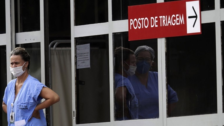 Covid-19: Πλησιάζουν τους 593.000 οι νεκροί στη Βραζιλία