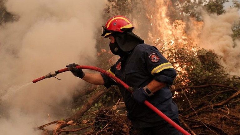 Πυρκαγιά σε δασική έκταση στα Άγναντα Ηλείας