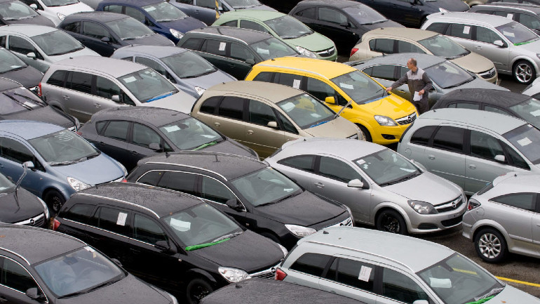 Προειδοποιητική επιστολή της Κομισιόν για την απαγόρευση εισαγωγής μεταχειρισμένων αυτοκινήτων