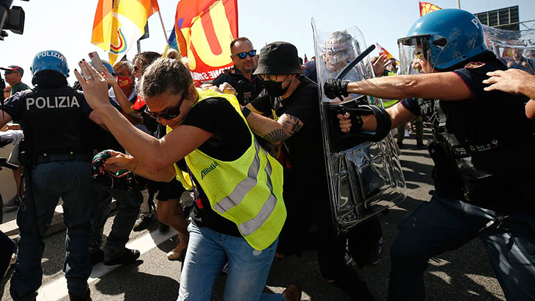 Ιταλία: Ένταση μεταξύ αστυνομίας και εργαζομένων της Alitalia