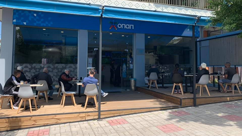 Λαϊκό Λαχείο: Νέα ειδική κλήρωση μοιράζει 10.000 ευρώ σε 200 τυχερούς – Ιδιοκτήτης καταστήματος ΟΠΑΠ εξηγεί το μηχανισμό και τα έπαθλα της μεγάλης κλήρωσης Λαϊκό Λαχείο: Νέα ειδική κλήρωση μοιράζει 10.000 ευρώ σε 200 τυχερούς – Ιδιοκτήτης καταστήματος ΟΠΑΠ εξηγεί το μηχανισμό και τα έπαθλα της μεγάλης κλήρωσης