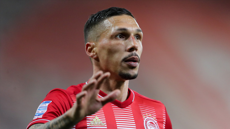 Χολέμπας: «Μπάγερν της Ελλάδας ο Ολυμπιακός»