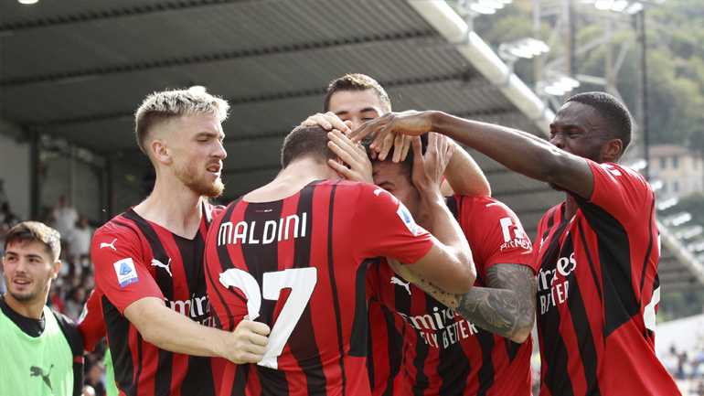 Ιταλία: «Έπιασε» κορυφή η Μίλαν, νίκησε δύσκολα εκτός έδρας 2-1 τη Σπέτσια