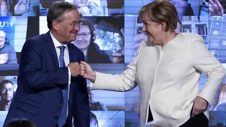 Λίγες ώρες πριν ανοίξουν οι κάλπες στη Γερμανία