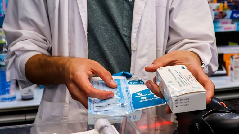 Από Tετάρτη η διάθεση self-test για τους μαθητές από τα φαρμακεία