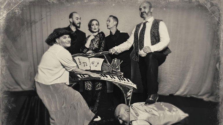 Ο mπάτλερ: Μια Κωμωδία Βωβού Κινηματογράφου του 2021 στο Θέατρο Χυτήριο