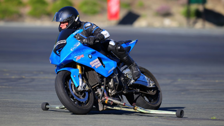 Πολύ σημαντικά τα εκπαιδευτικά προγράμματα οδήγησης μοτοσικλέτας μετά την απόκτηση διπλώματος.