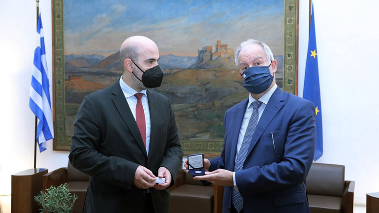 Βουλή: Συνάντηση του κ. Τασούλα με τον πρόεδρο της ΕΛΣΤΑΤ