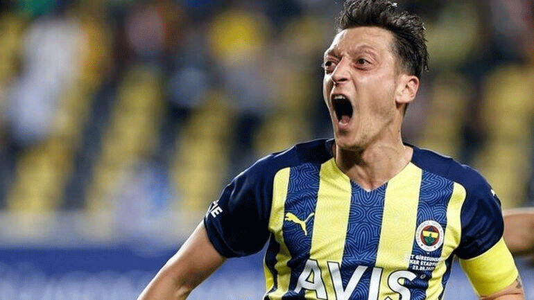 Φενερμπαχτσέ: Δεν προπονήθηκε ο Οζίλ