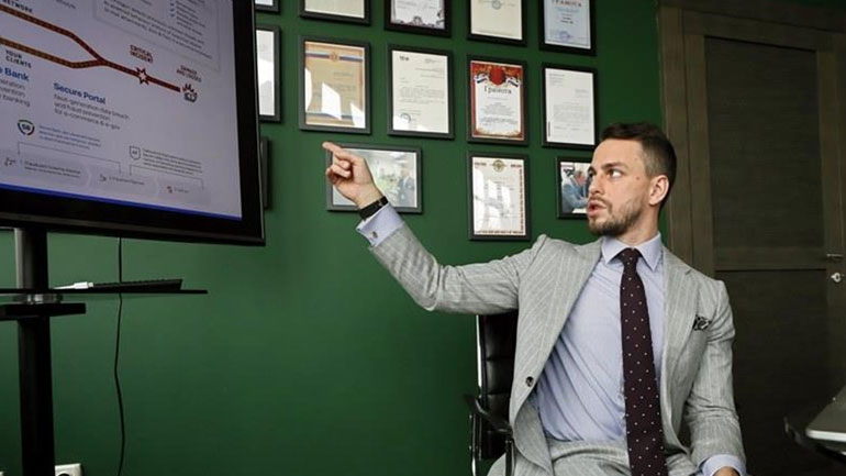 Σατσκόφ: Από τη λίστα Forbes στην φυλακή ως ύποπτος για εσχάτη προδοσία