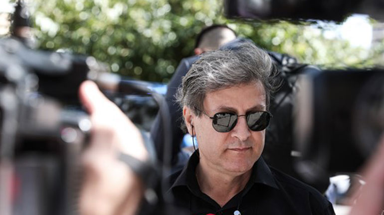 Απαγορεύτηκε στον Νίκο Κουρή να χρησιμοποιεί το όνομα «Θεοδωράκης»