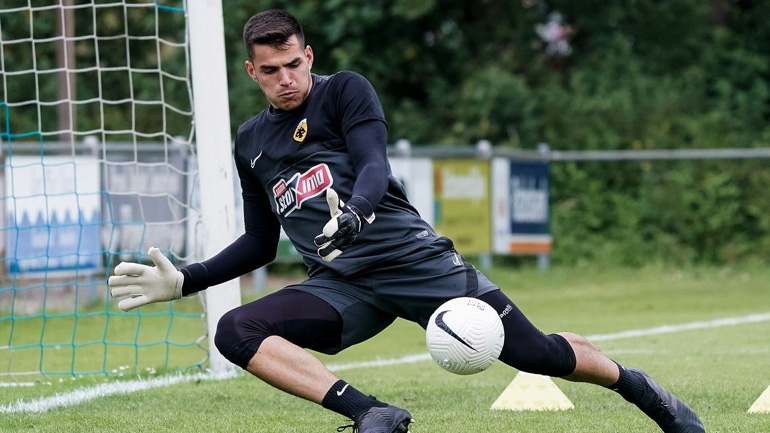 ΑΕΚ: Ρήξη συνδέσμων ο Θεοχάρης