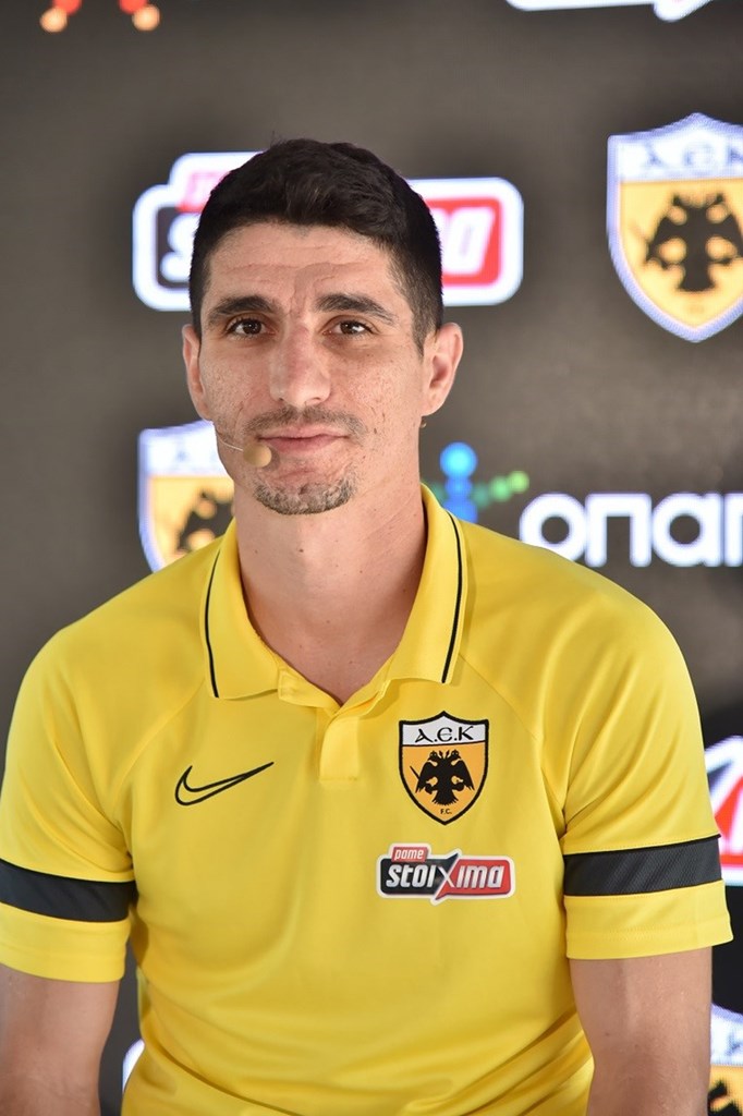 Πέτρος Μάνταλος, αρχηγός ΑΕΚ