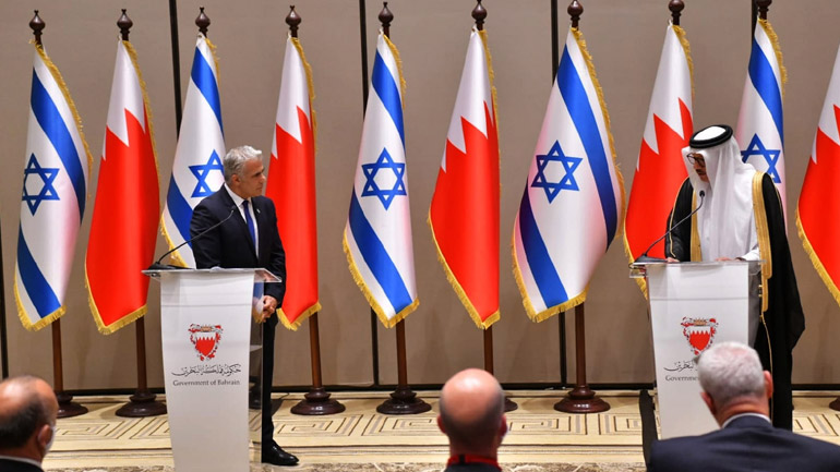 Ο υπουργός Εξωτερικών του Ισραήλ εγκαινίασε την πρώτη πρεσβεία της χώρας στο Μπαχρέιν