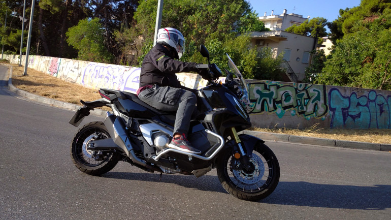 Αν είναι τόσο ποιοτικό όσο το μεγάλο X-ADV τότε το 350 θα είναι εξαιρετικό!