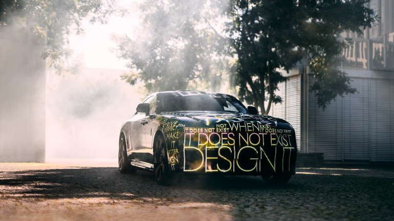 Το ηλεκτρικό Rolls Royce ονομάζεται Spectre!