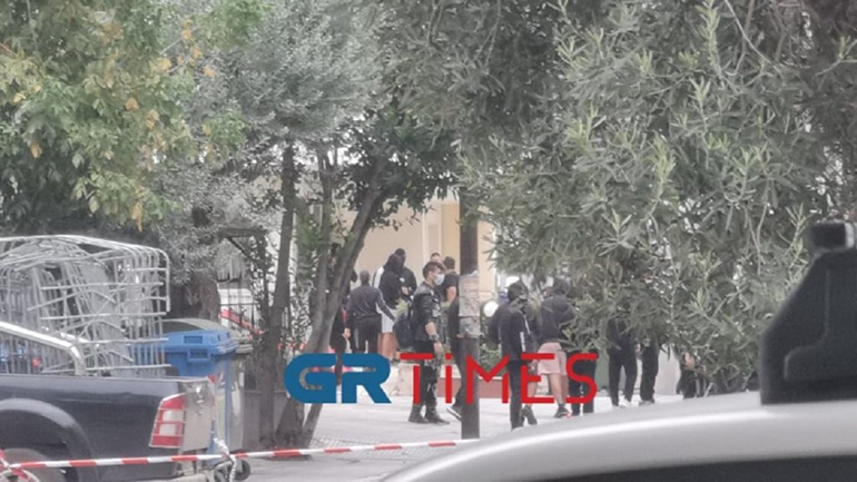 Σε 15 προσαγωγές υπόπτων προχώρησε η Αστυνομία για τα επεισόδια που εκτυλίχθηκαν στο ΕΠΑΛ Ευόσμου