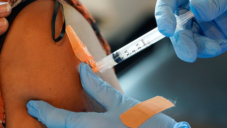 Το πρόγραμμα COVAX θα στείλει εμβόλια κατά της Covid-19 στα κράτη με τα χαμηλότερα ποσοστά κάλυψης