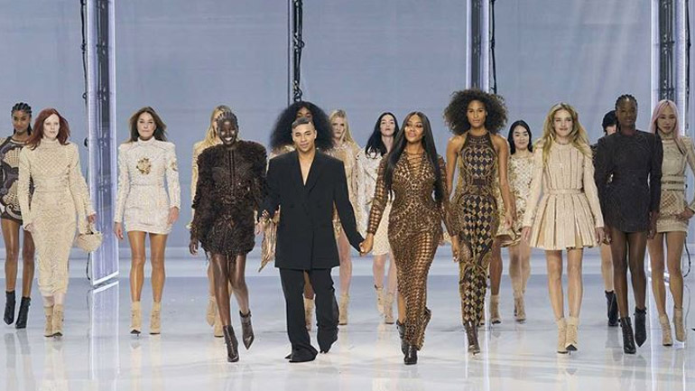 O Olivier Rousteing γιόρτασε τα 10 χρόνια στον Βalmain με ένα show υπερπαραγωγή στο Παρίσι!